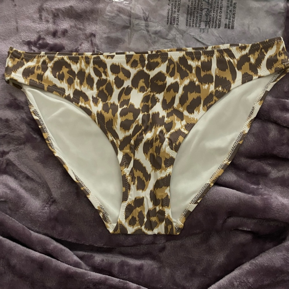 NEW - with tags never worn or tried on